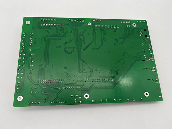 SMT貼片加工焊接電路板的接線過程包括哪些階段？